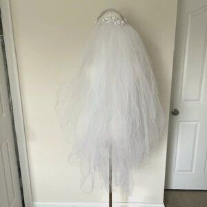 NWT Marionat White Satin and Pearls Crown Headpiece and Veil
